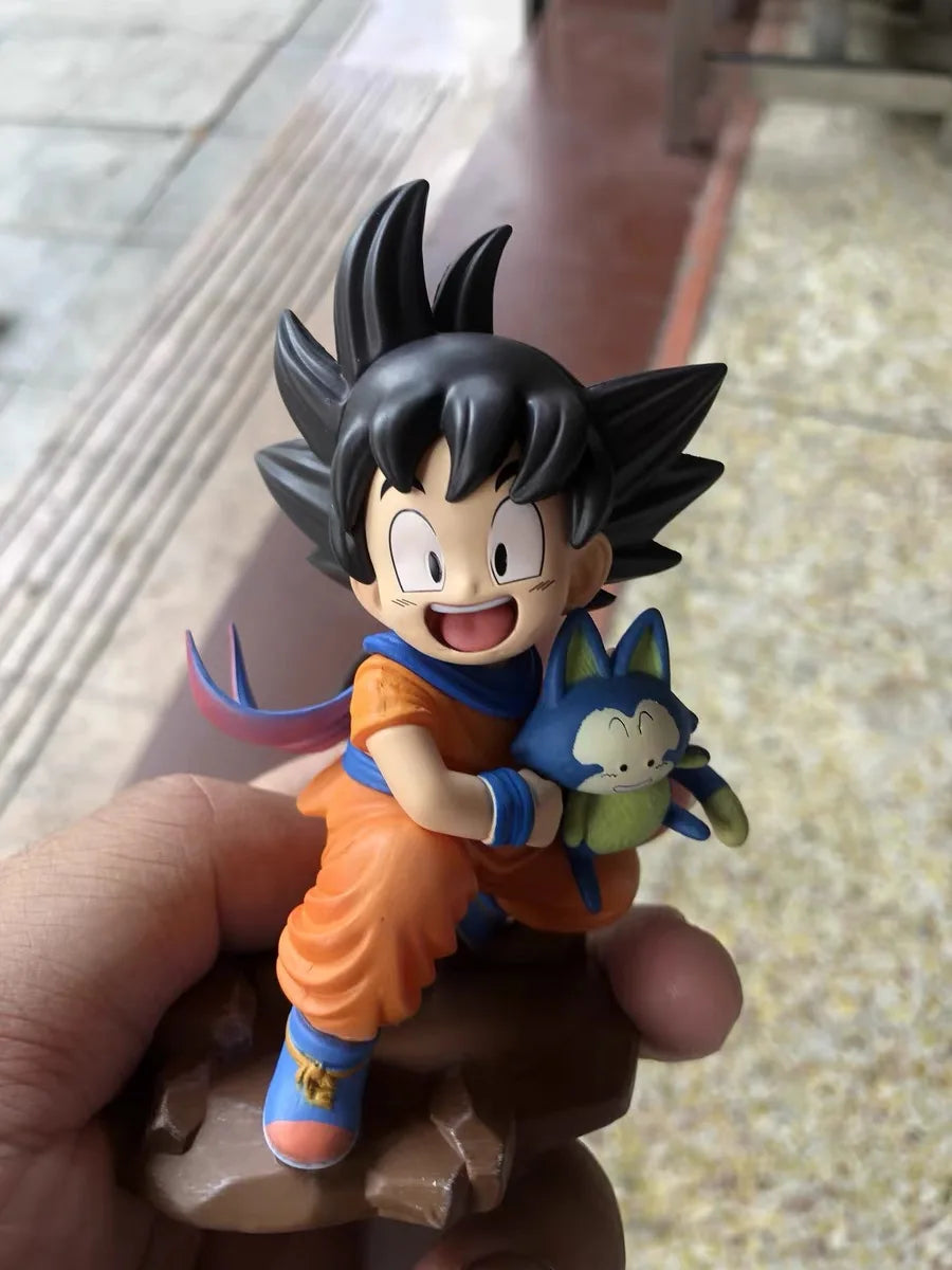 Figurine Dragon Ball Childhood Son Goku Hold Puaru Goku Embrace Puar Yamcha anime Action Figures Model Doll Desktop Decoration Toy La Capsule