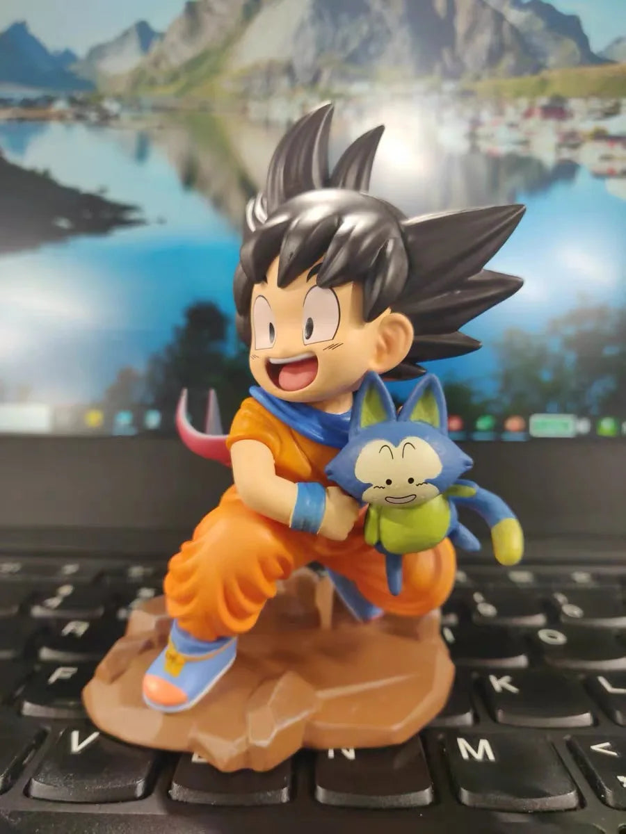 Figurine Dragon Ball Childhood Son Goku Hold Puaru Goku Embrace Puar Yamcha anime Action Figures Model Doll Desktop Decoration Toy La Capsule
